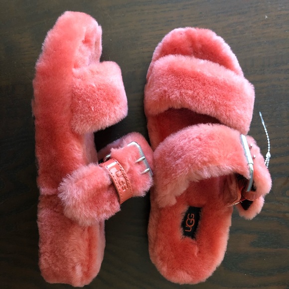 Women’s Ugg Fuzz Yeah Slipper - Picture 3 of 3